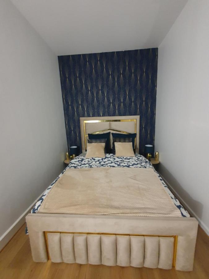 Voisin De Louis Xiv,Free Parking Appartement Versailles Buitenkant foto